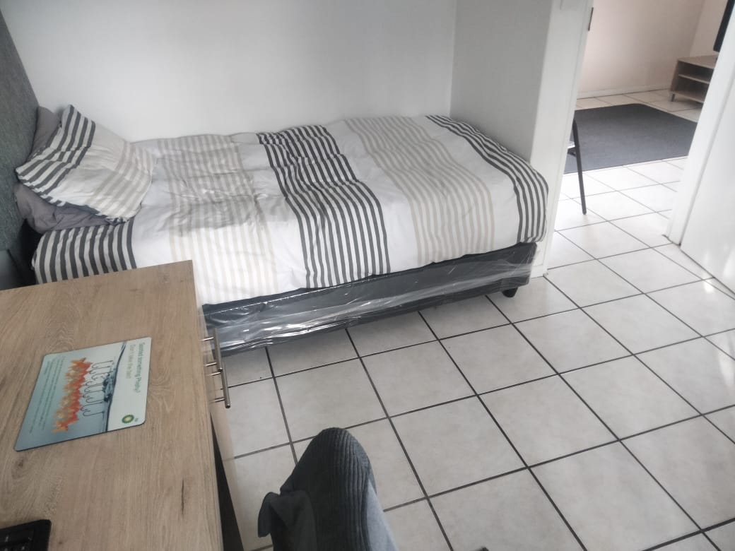 To Let 2 Bedroom Property for Rent in La Colline Western Cape